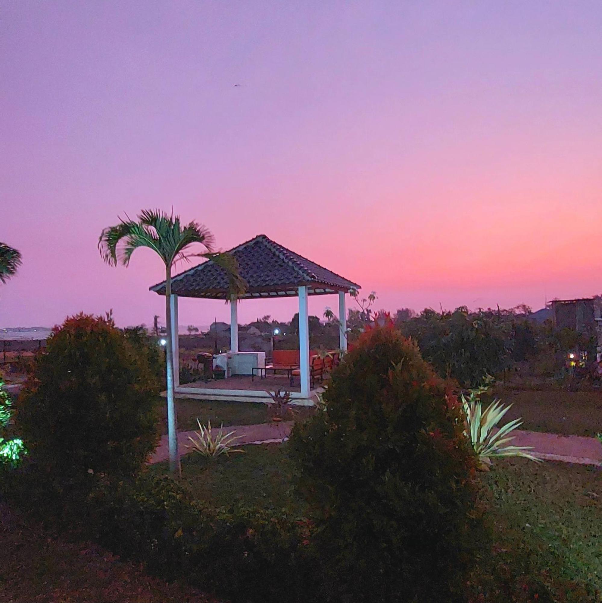 Garden House Jepara Exterior photo